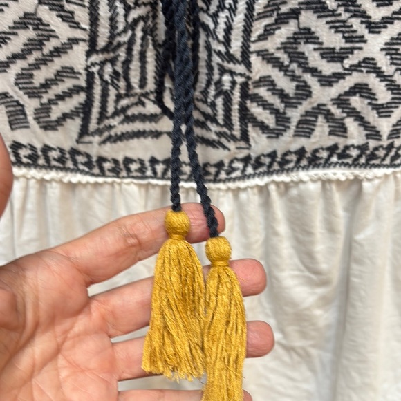 THML Embroidered White cotton Top with navy Accents - Picture 3 of 8